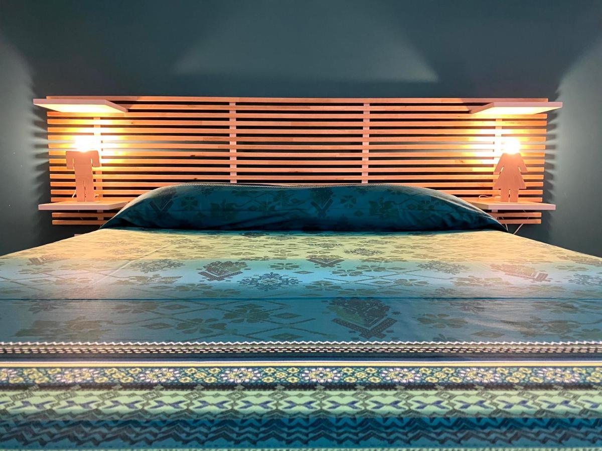 Casa Vacanze Sleep Art パレルモ エクステリア 写真